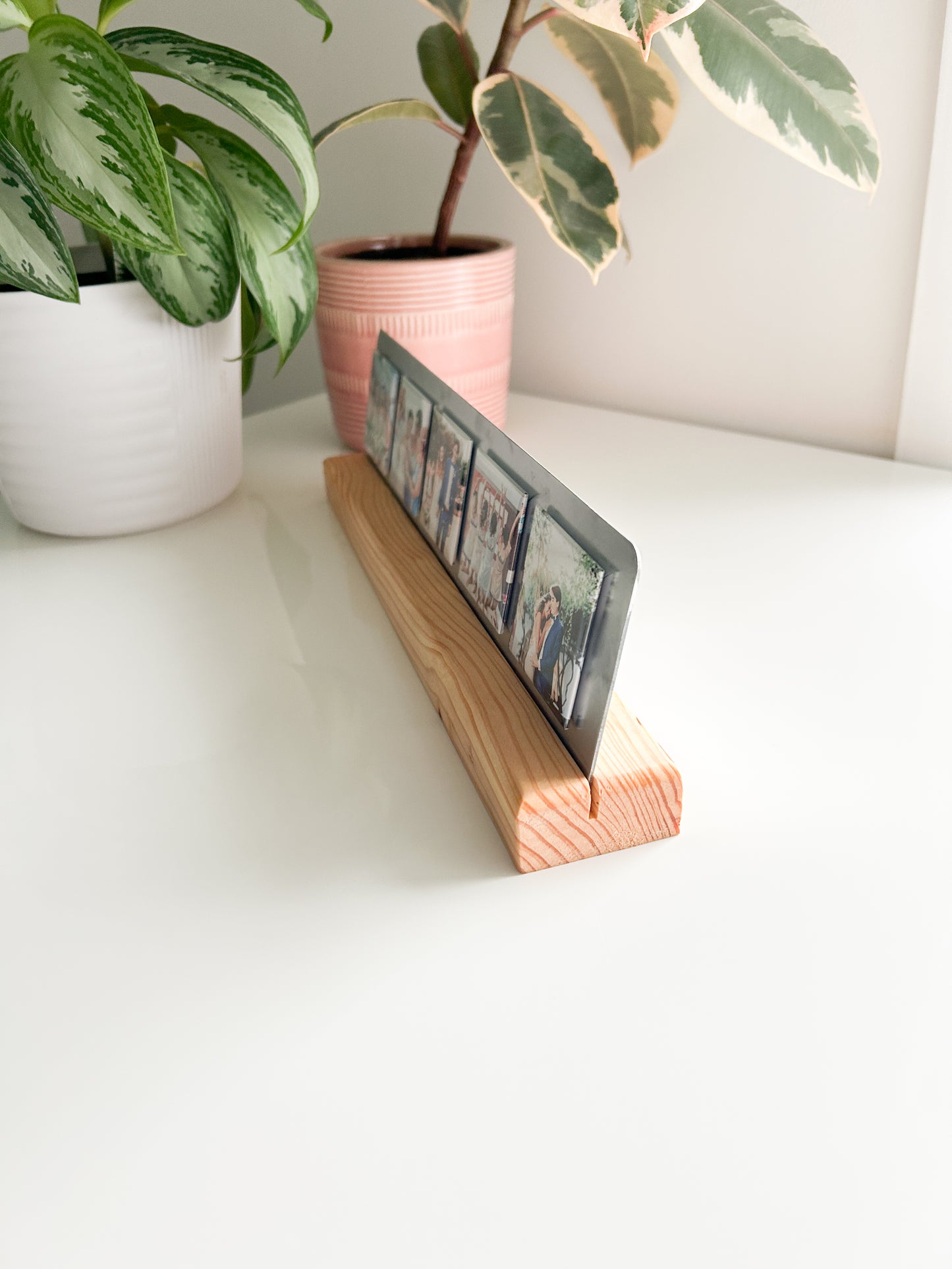 Magnet Stand & Custom Photo Bundle