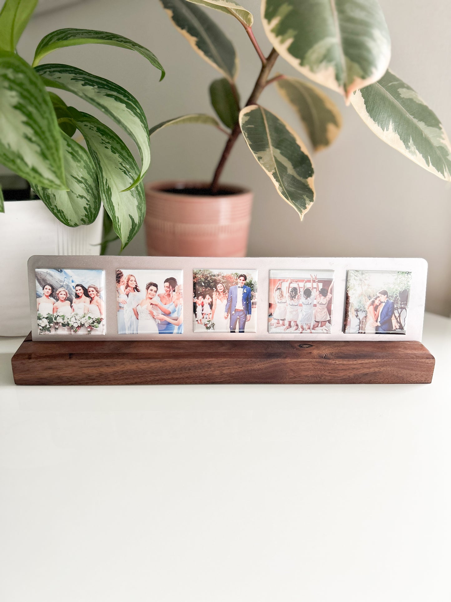 Magnet Stand & Custom Photo Bundle
